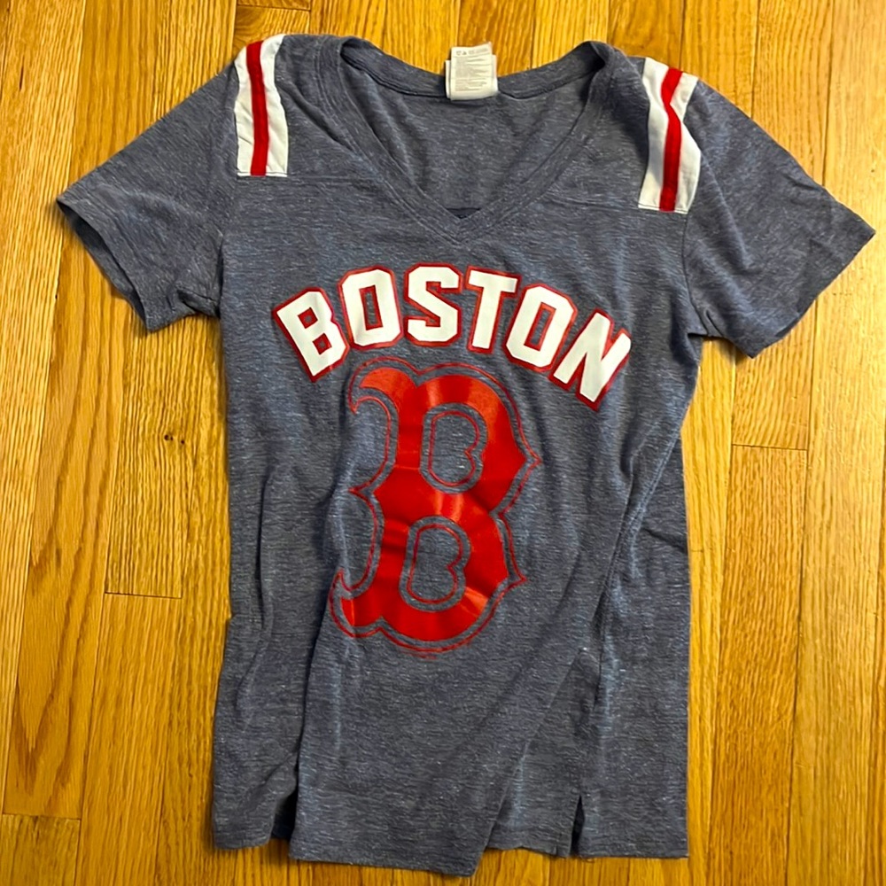 Red Sox t shirt